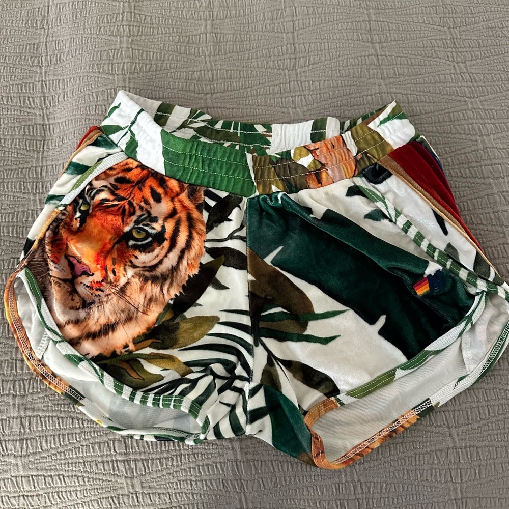 Aviator Nation Tiger Shorts - these are 🔥🔥
Never worn. Size XS